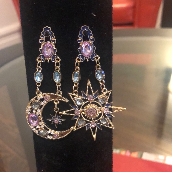 Moon and Stars earrings - Picture 1 of 3
